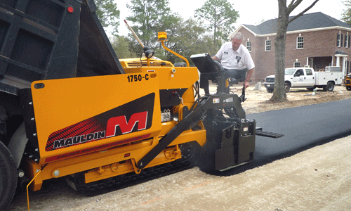 1750-C-E-Screed-Paving-Side