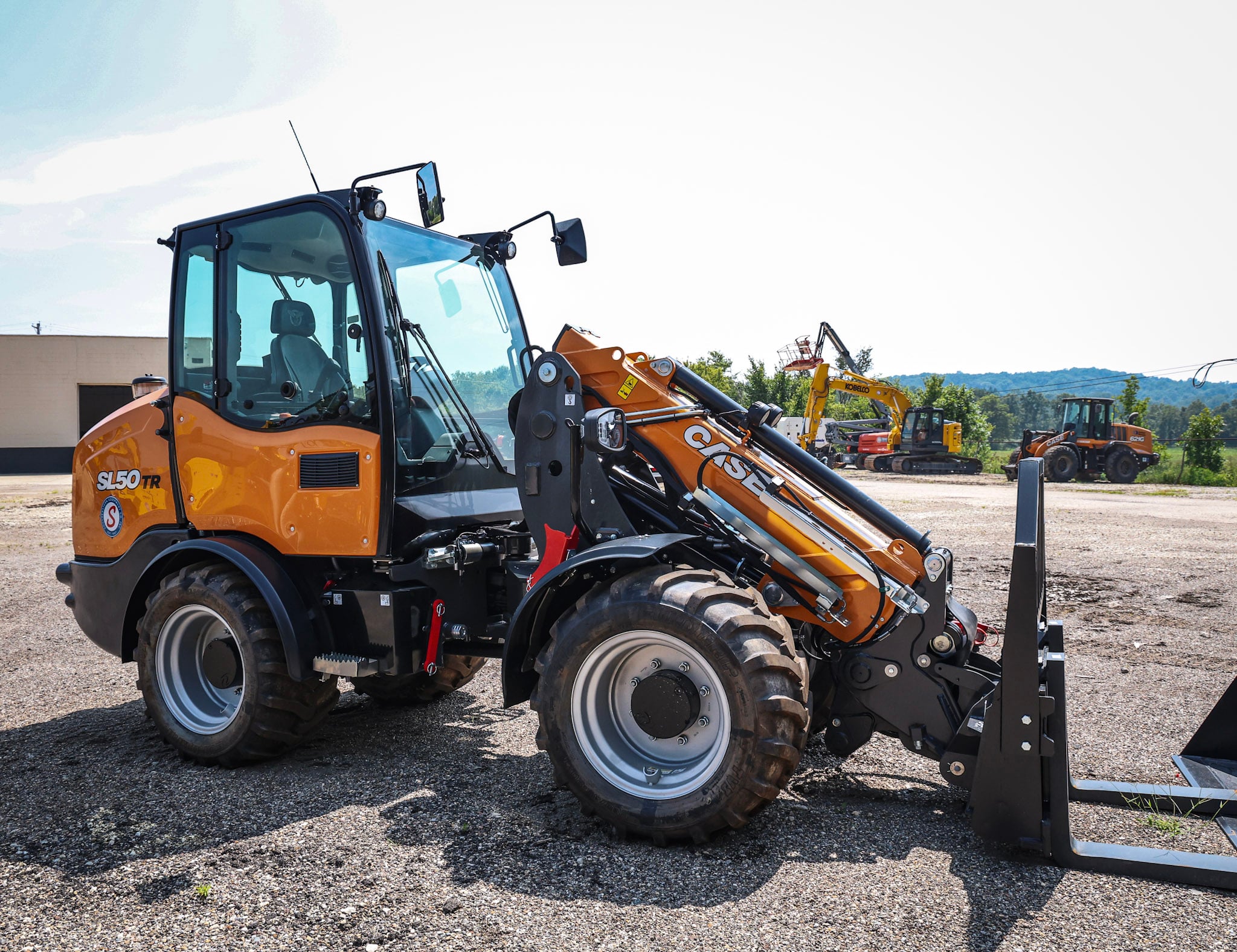 CASE small articulated loader