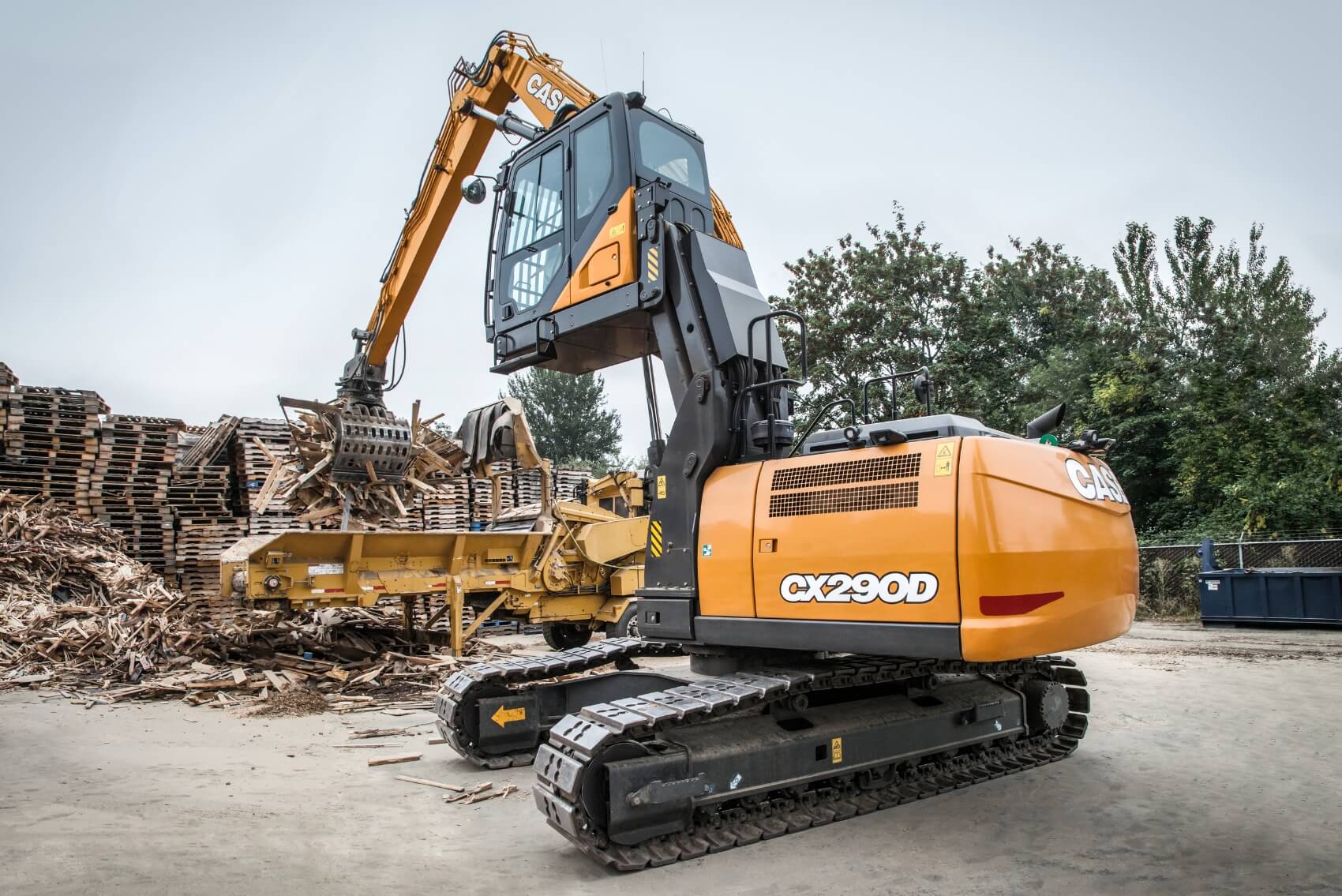 Case Construction CX290D Scrap Handler