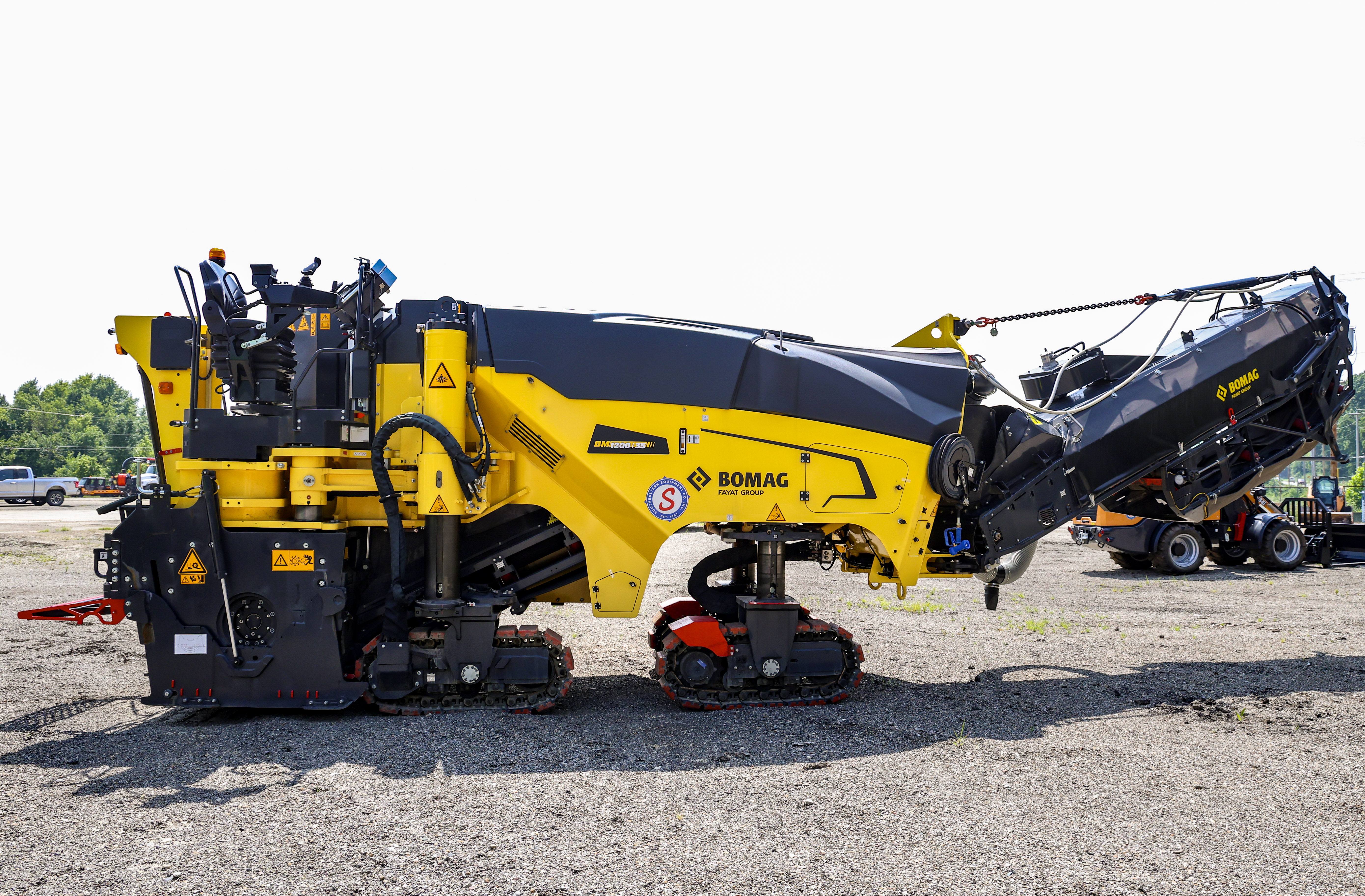 R6M24172
